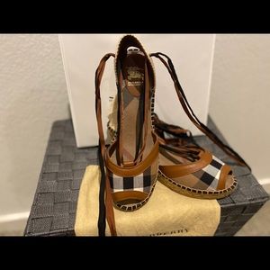 Burberry Espadrille Wedge Lace-up , classic check